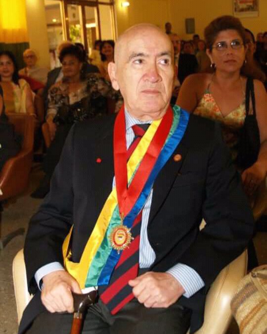 Dr. Luis Henrique Farías Mata