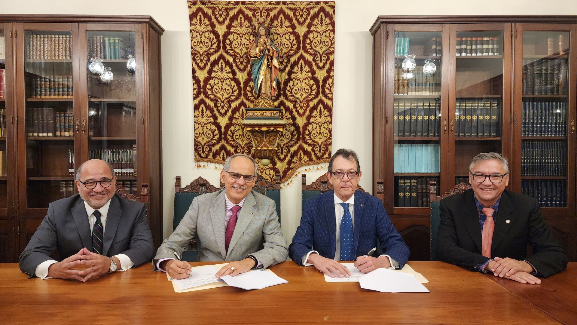 Firma del Convenio de cooperación entre la Academia de Ciencias Políticas y Sociales y el Centro de Estudios de Derecho Procesal Constitucional de la Universidad Monteávila. 25 de abril de 2023